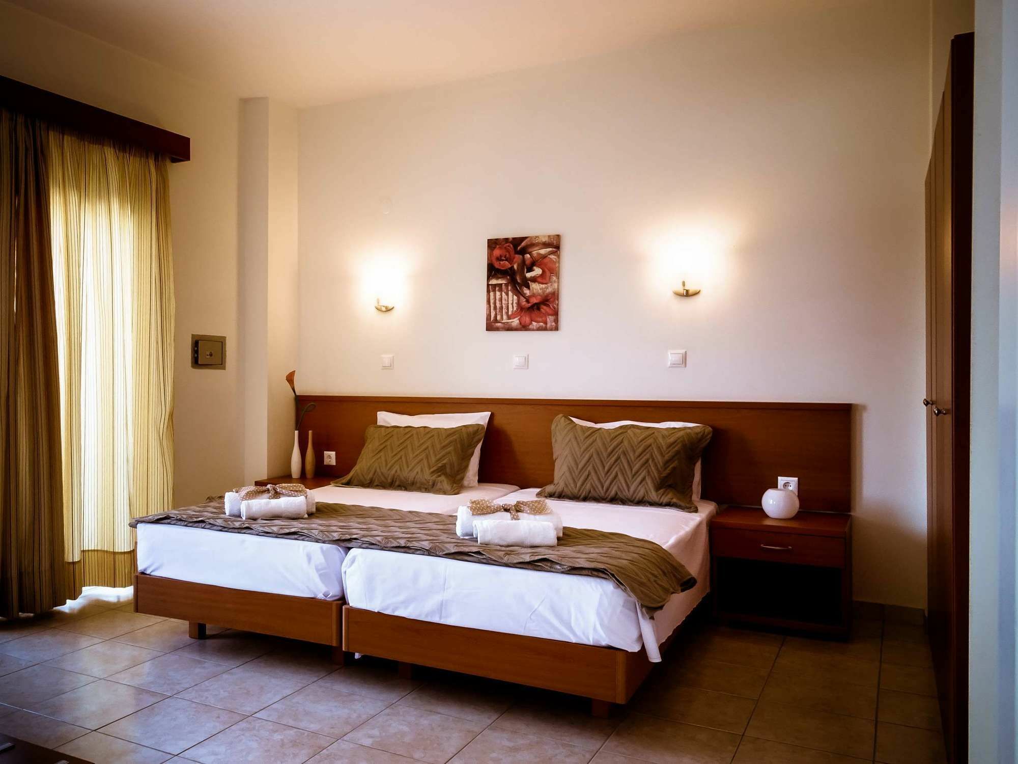 Tsambikos Apts Фалираки Экстерьер фото